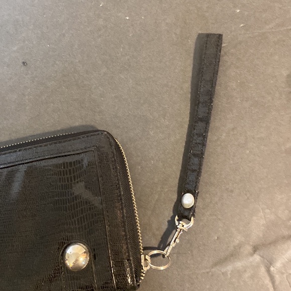 VGUC. Vintage black wristlet / wallet. - Picture 8 of 8